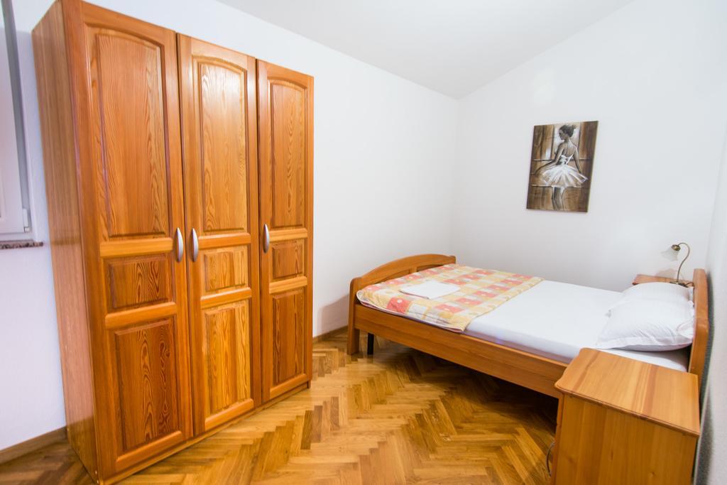 Apartments Basilea Biograd Na Moru Rum bild