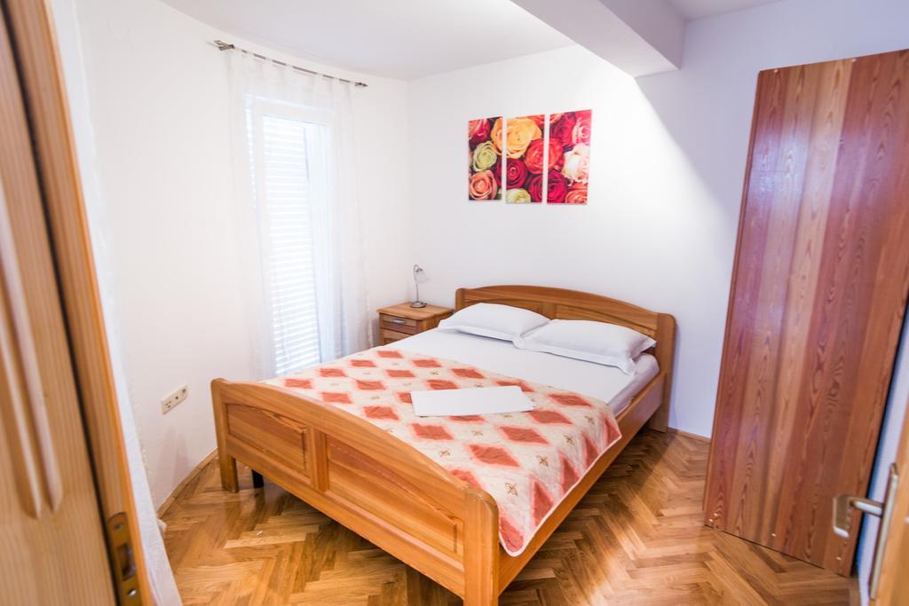 Apartments Basilea Biograd Na Moru Rum bild