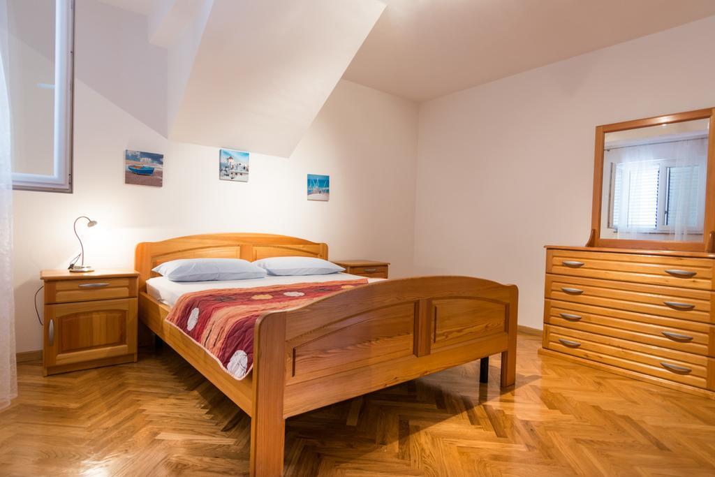 Apartments Basilea Biograd Na Moru Rum bild
